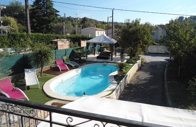 TOP OF VILLA WITH HEATED SWIMMING POOL IN THE GAUDE VILLAGE CLOSE CAGNES AND NICE