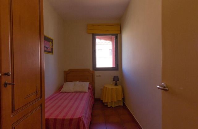 TOP-QUALITY DUPLEX WITH VIEWS TO THE SEA, WIFI AND AIR VALLS