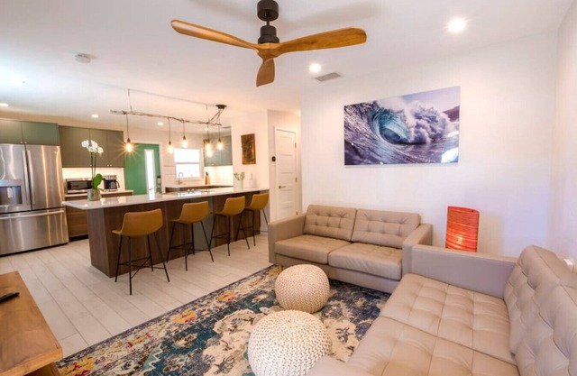 TOP RATED! Buddha's Bungalow, near Flagler & Beach
