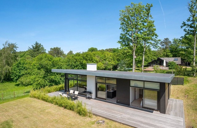 "Topenga" - 300m from the sea by Interhome
