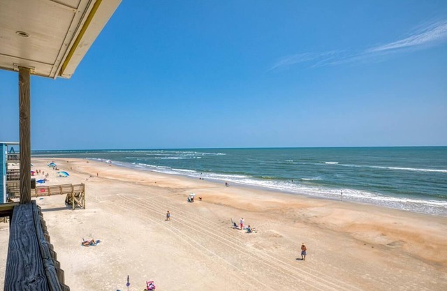 Topsail Reef 315 | Oceanfront Condo | Sleeps 4