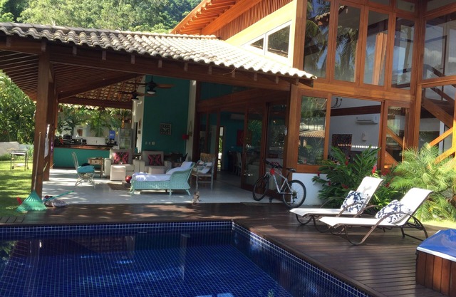 "Toque Toque Pequeno" Beach - House in Gated Community