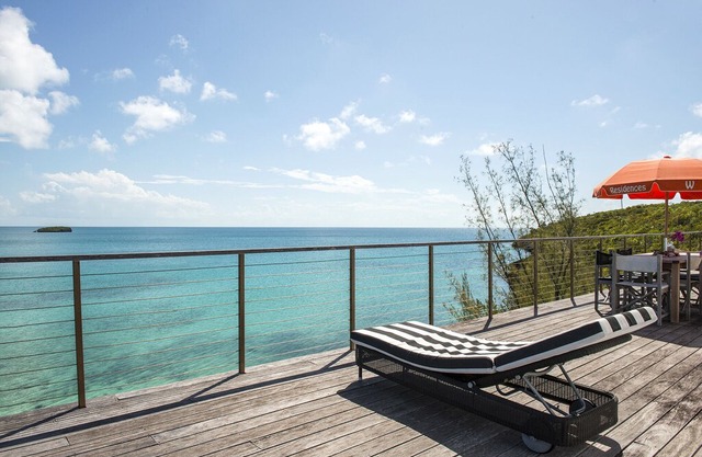 Touch of Class 1BR, A Beachfront Home on the Warm Calm Caribbean