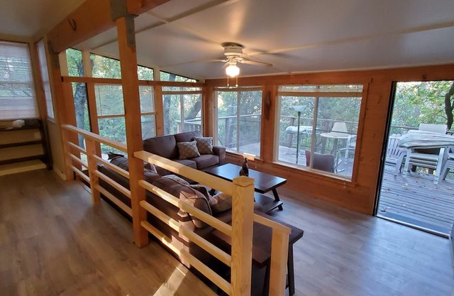 Tower Hideaway: Beautiful cabin in the woods near Bass Lake & Yosemite