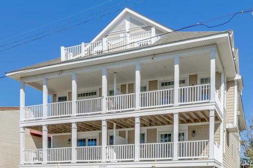 Tower Shores - 39562 Admiral #2