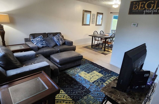 Townhouse Living - Ask about 6-Month+ Discounts - 2 Units Avlb at this location