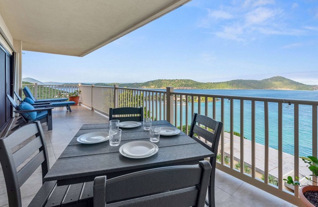 Tradewinds Villa - 1BR/1BA in East End St. Thomas