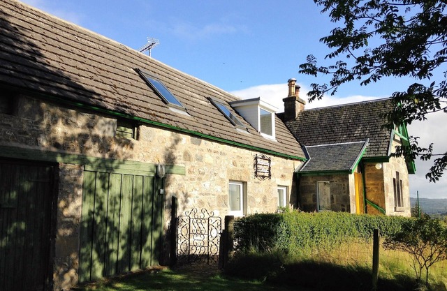 Traditional highland cottage with magnificent panoramic views