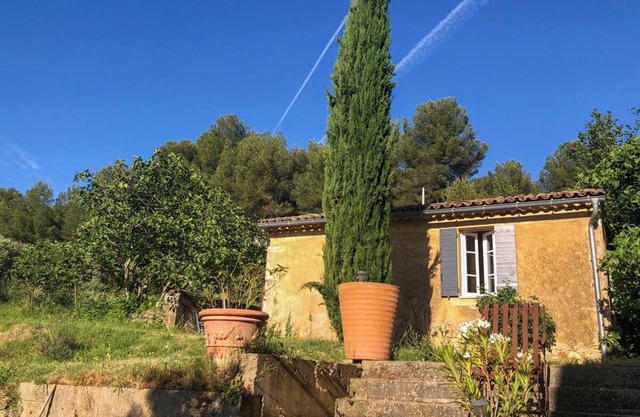Traditional Provençal Mazet in Apt - 233 APT
