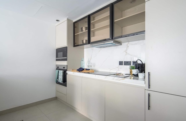 Tranquil 1BR with Community Views in The Greens