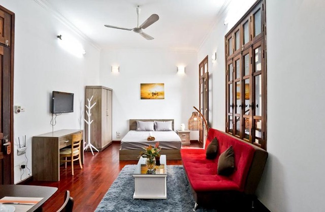 Tranquil apartment near Truc Bach lake Central Hanoi