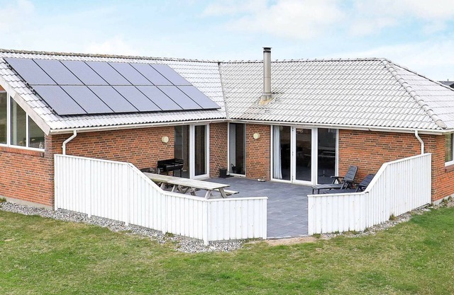 Tranquil Holiday Home in Harboøre With Sauna