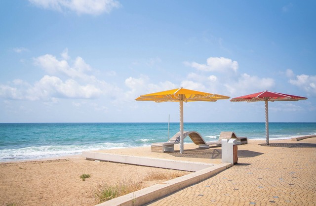 Tranquil Stay Near Beach by Sea N' Rent