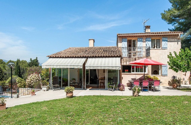 Tranquil Villa Escape in Mougins