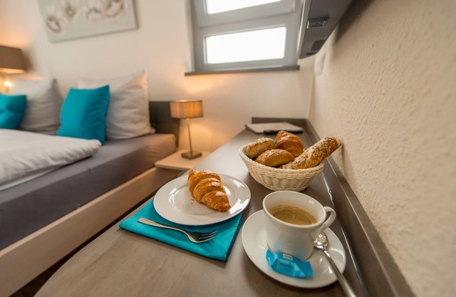 Travel for people of the heart 1 (-2) persons from 2 nights. Internet & parking free!