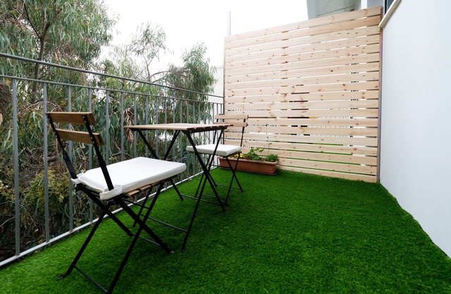 Tree House Oasis - studio withe a magical balcony 2