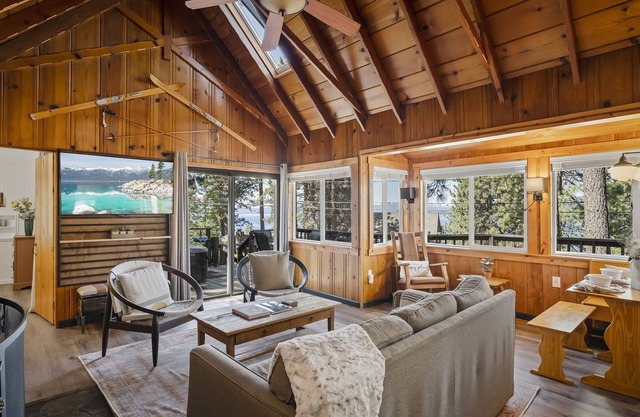 Treehouse Tahoe Cabin | Cozy 1-Bed Retreat with Hot Tub, Fireplace & Pet-Friendl