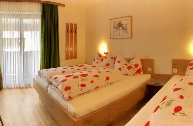 Triple room, 1 bedroom - Pension Heidelberg - Fam Fuchs