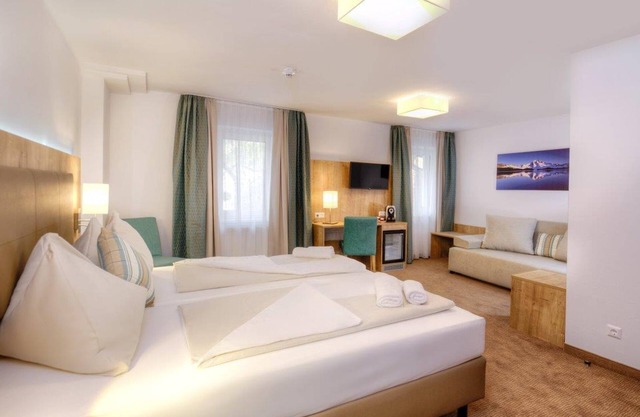 Triple room - Hotel Bergkristall
