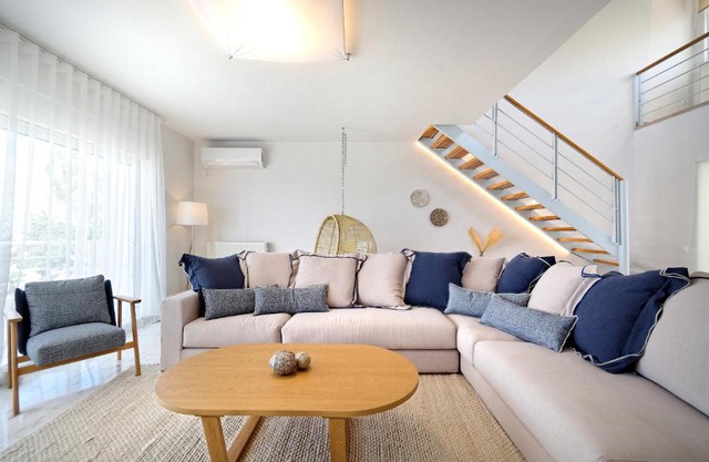 Triplex Villa Gardenia Glyfada sea view