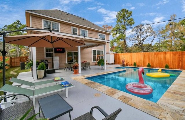 Tropical Getaway with Pool and Game Room