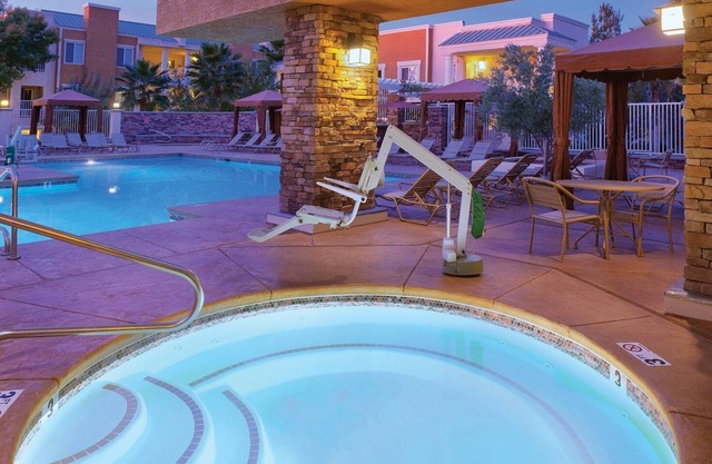 Tropicana Resort 2bdr Twin