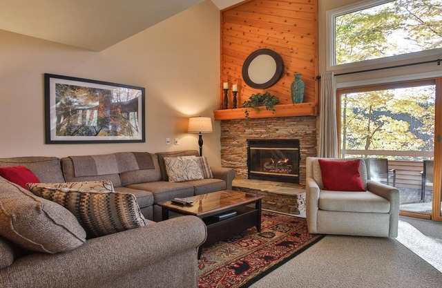 Trout Creek Condo #127 - 2 Bedroom Loft, 2 Baths - Sleeps 7