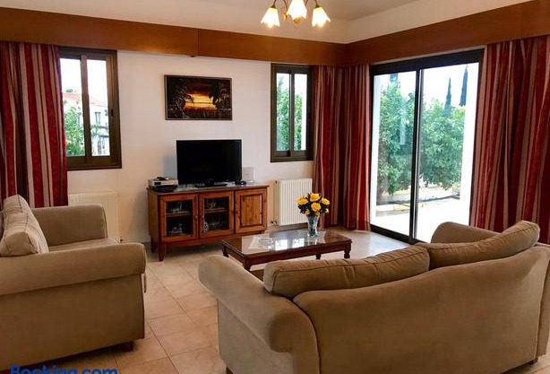 Trouzini Villa 2