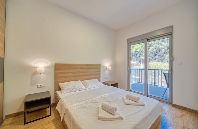 Trsteno Beach Apartments