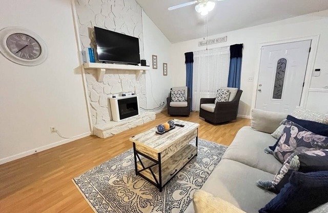 Truist Park Townhome Escape