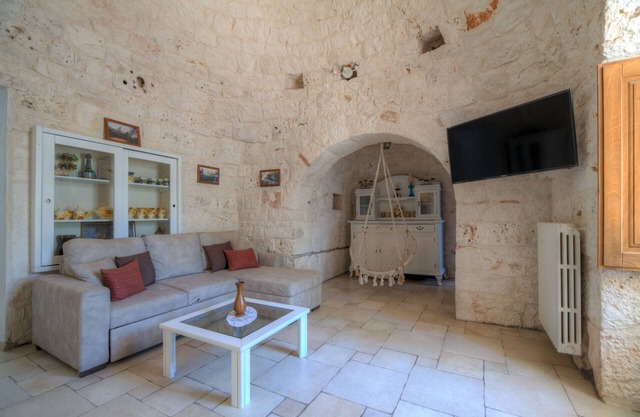 Trullo Paan by Pugliadamare