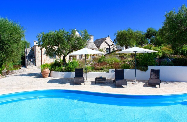 Trullo With Private Pool (15x7), WI-FI free, tennis table,mountain bike for rent