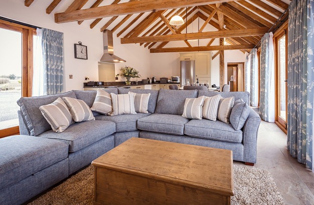 Tuck barn, Holt