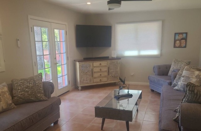 TUCSON COUNTRY CLUB ESTATES CASITA Utilities Included