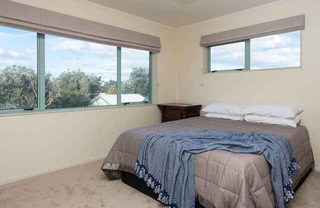 Tuis Nest - Bowentown Holiday Home, BOWENTOWN