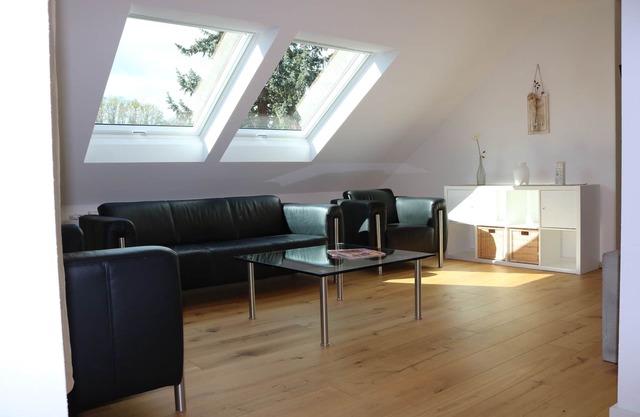 Tuniberglounge Sehr Moderne Und Helle 
