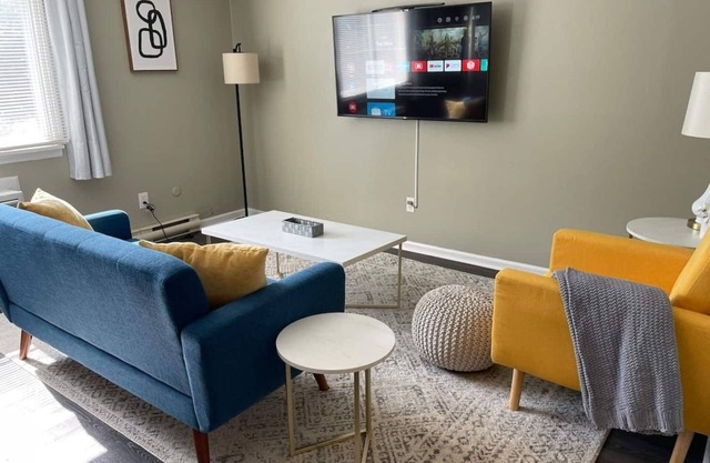 Twin Oaks Extended Stay One Bedroom - 2817 Apt 6