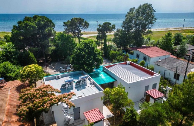 TWINS Sea Front Villas