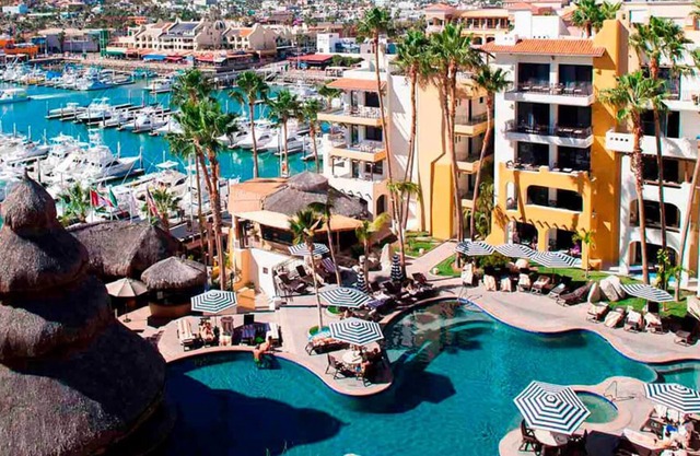 Two (2) Stylish Studios +24/7 Concierge Club @Cabo
