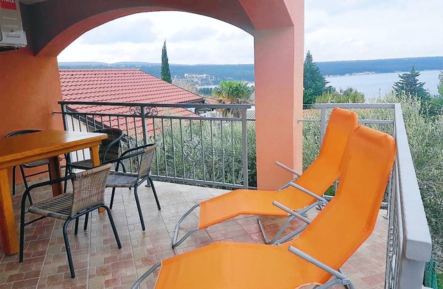 Two bedroom apartment with terrace Karin Gornji, Novigrad (A-18387-a)
