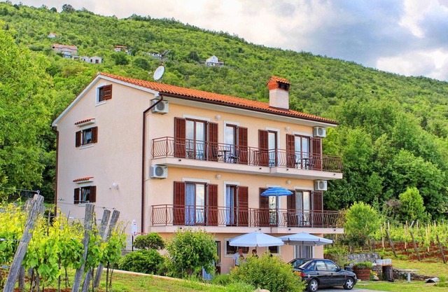 Two bedroom apartment with terrace and sea view Mošćenice, Opatija (A-7626-a)