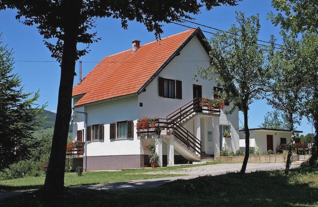 Two bedroom apartment with balcony Smoljanac, Plitvice (A-5194-a)