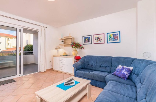 Two bedroom apartment with balcony Vantačići, Krk (A-19267-a)