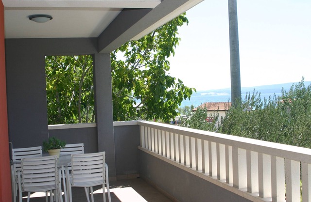 Two bedroom apartment with terrace and sea view Duće, Omiš (A-5261-a)
