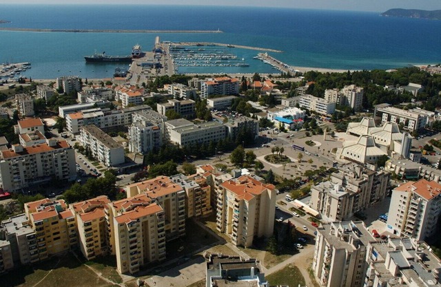 Two-bedroom apartment in the center of the city