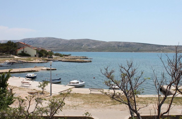 Two bedroom apartment near beach Kustići, Pag (A-6355-c)