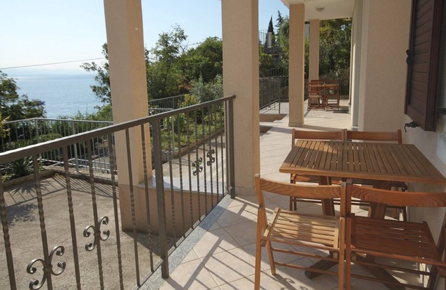 Two bedroom apartment near beach Medveja, Opatija (A-7719-a)