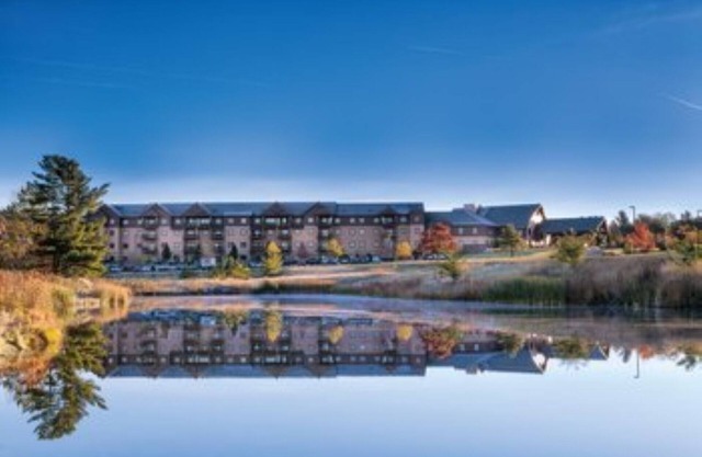 Two Bedroom Deluxe Luxury Condo, Wisconsin Dells, Wisconsin (1913658)
