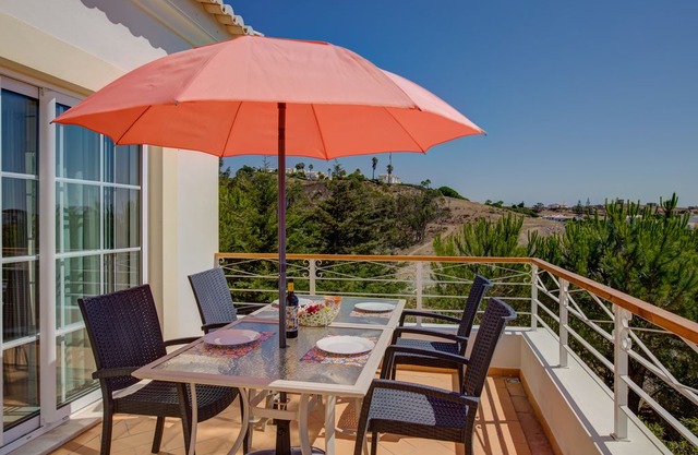 Two bedroom linked villa at Quinta da Encosta Velha