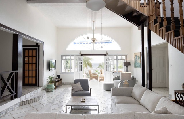 Two Bedroom Villa with Private Pool Near to Beaches - Date House 2 Villa by RedAwning